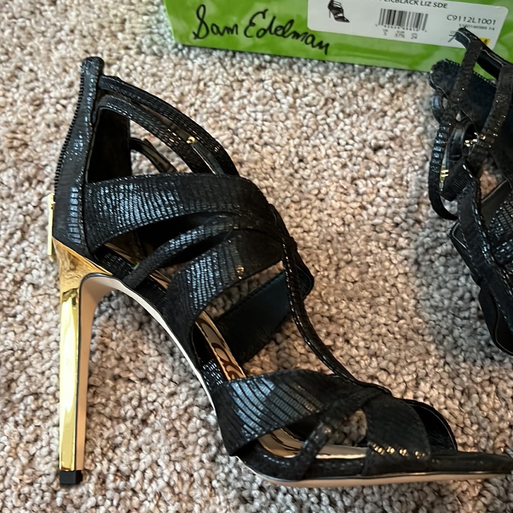 Sam Edelman black with gold heels size 7